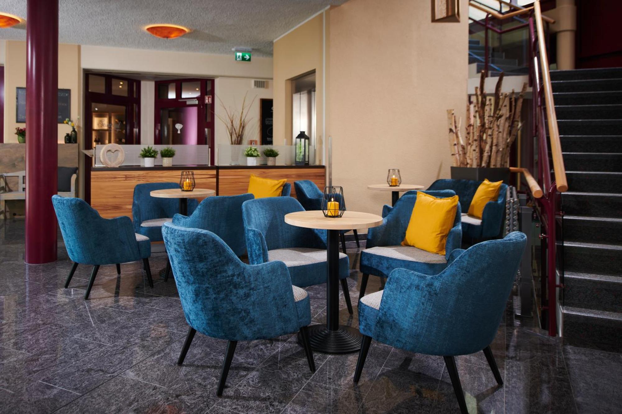 Parkhotel Neustadt Нойштадт-ин-Захзен Экстерьер фото
